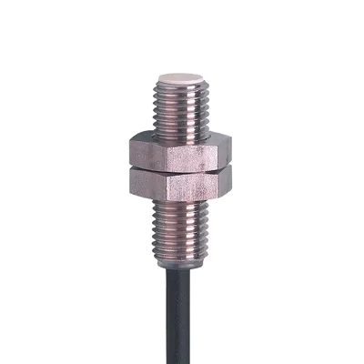 易福门电感式接近开关 IE5368 订货号：IEB3002BBPKG/V4A/2M