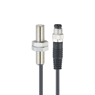 易福门电感式接近开关 IE5388 订货号：IEB3002BAPKG/0,8M/FH/AS