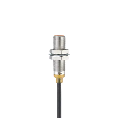 易福门电感式接近开关 IFS702 订货号：IFB3004BBNKG/2M/PUR