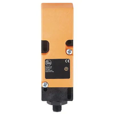 易福门电感式接近开关 IM5033 订货号：IME3015BFPKG/US-100-DPS